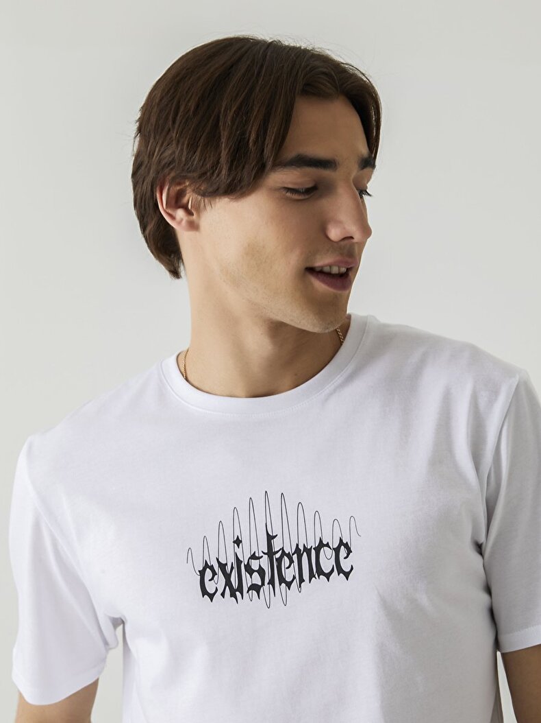 Contrast With Print White T-shirt
