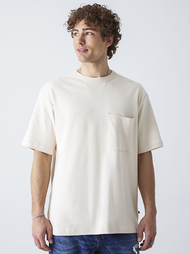 Comfortable Cut With Pockets Beige T-shirt