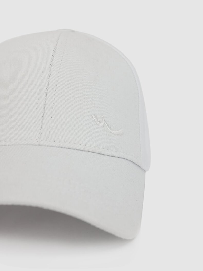 LTB Beyaz Şapka. 3