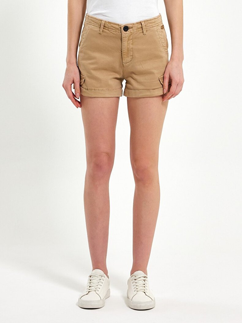 With Pockets Chinos Beige Shorts