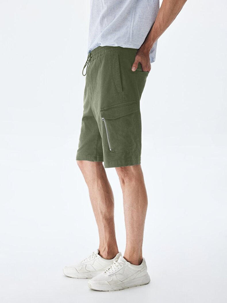 Textured Cargo Green Shorts