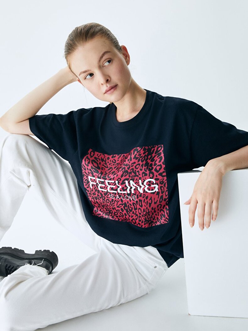 Oversized Leopard Pattern With Print Navy T-shirt