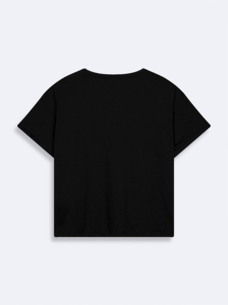 Black T-shirt