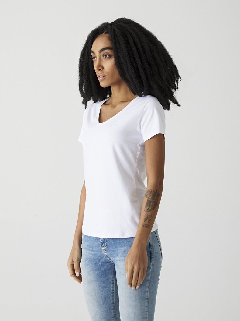 V-neck Basic White T-shirt