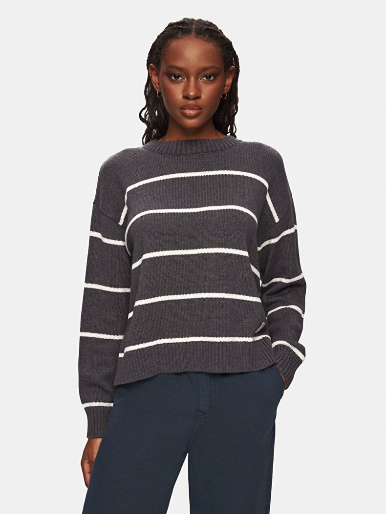 Dark Grey Pullover