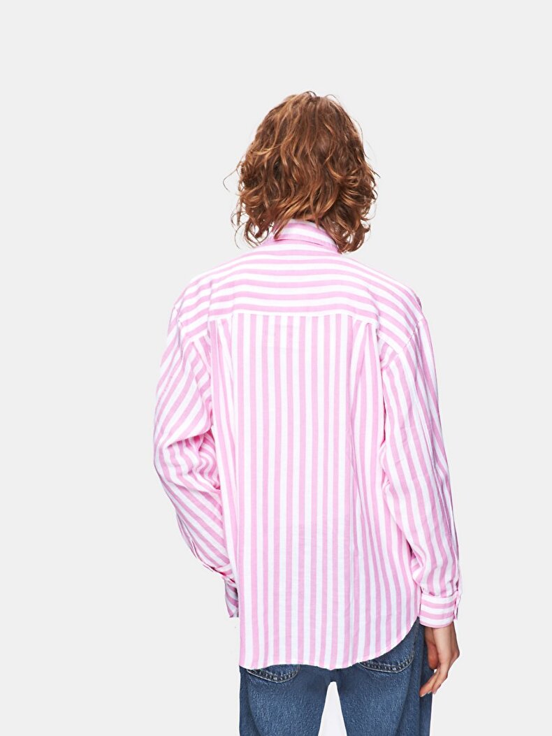 Pembe Gömlek
