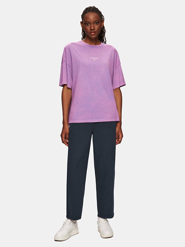 Relaxed Fit Sloganlı Mor T-shırt