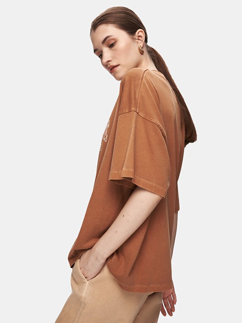 Brown T-shirt