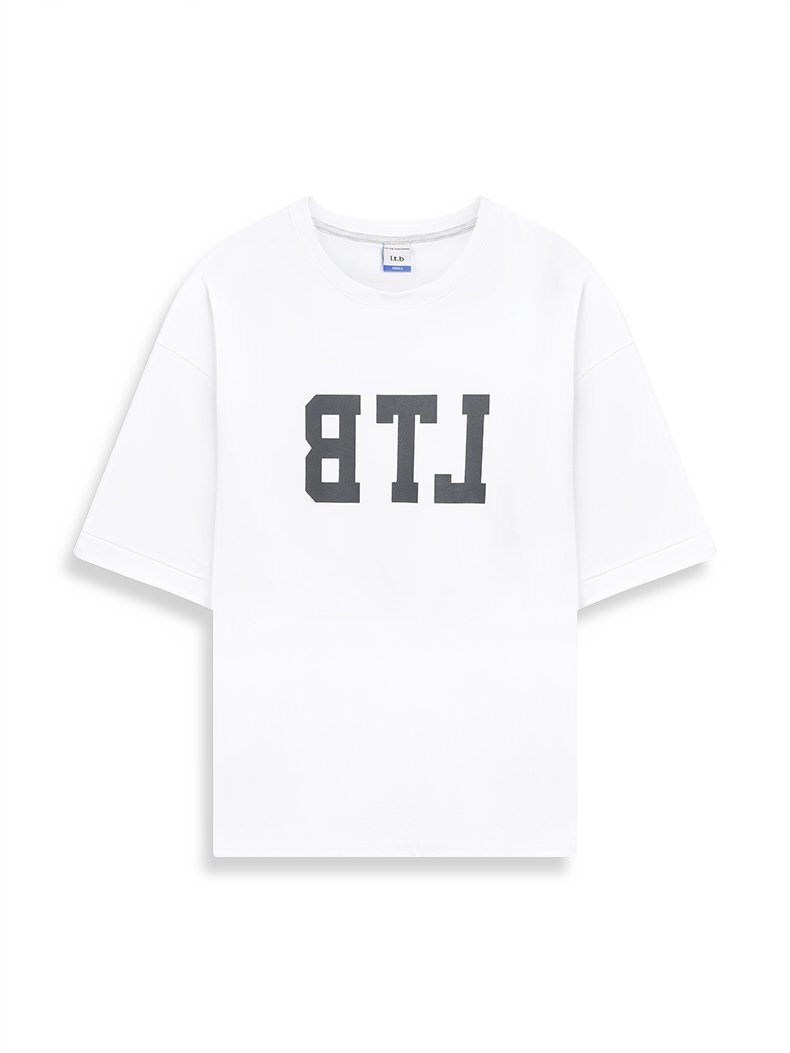 Beyaz T-shırt