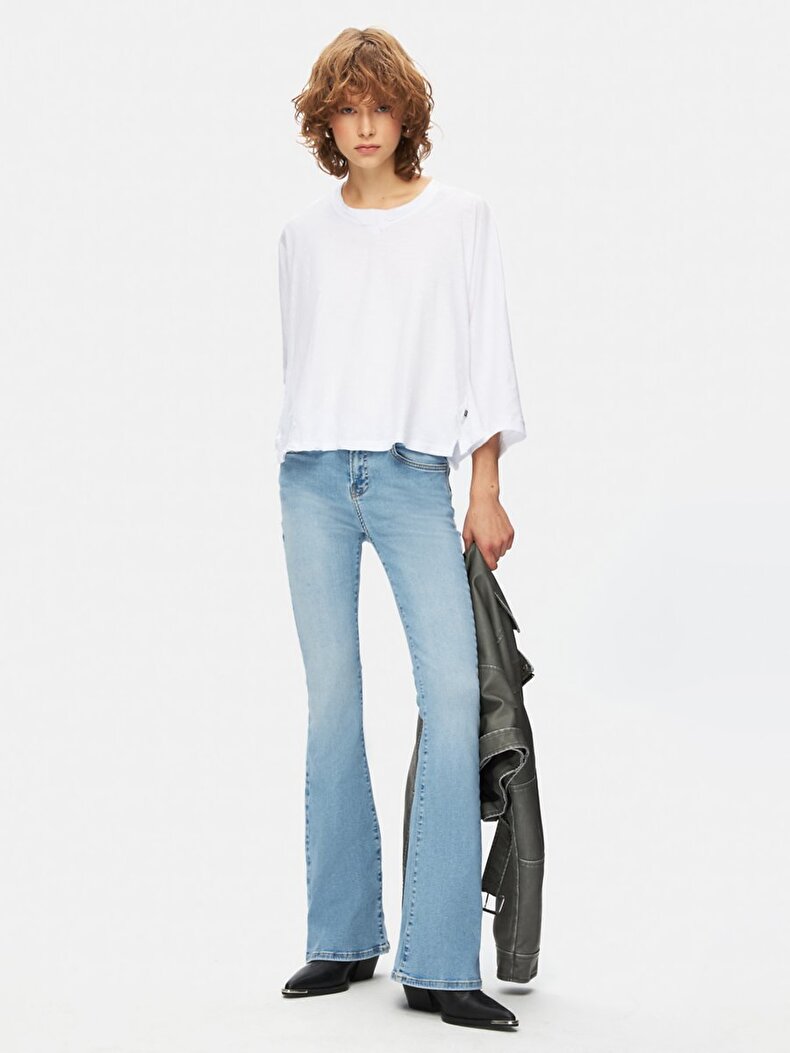 White T-shirt