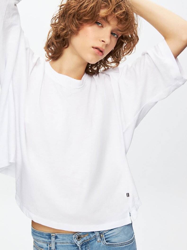 White T-shirt