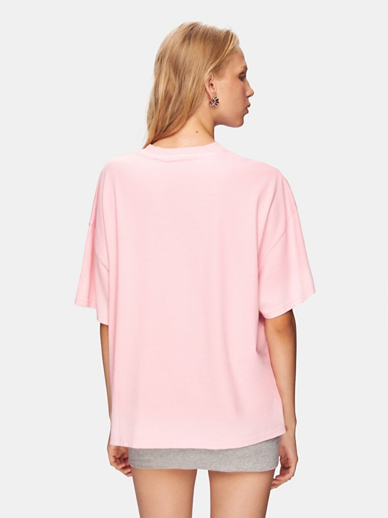 Pembe T-shırt