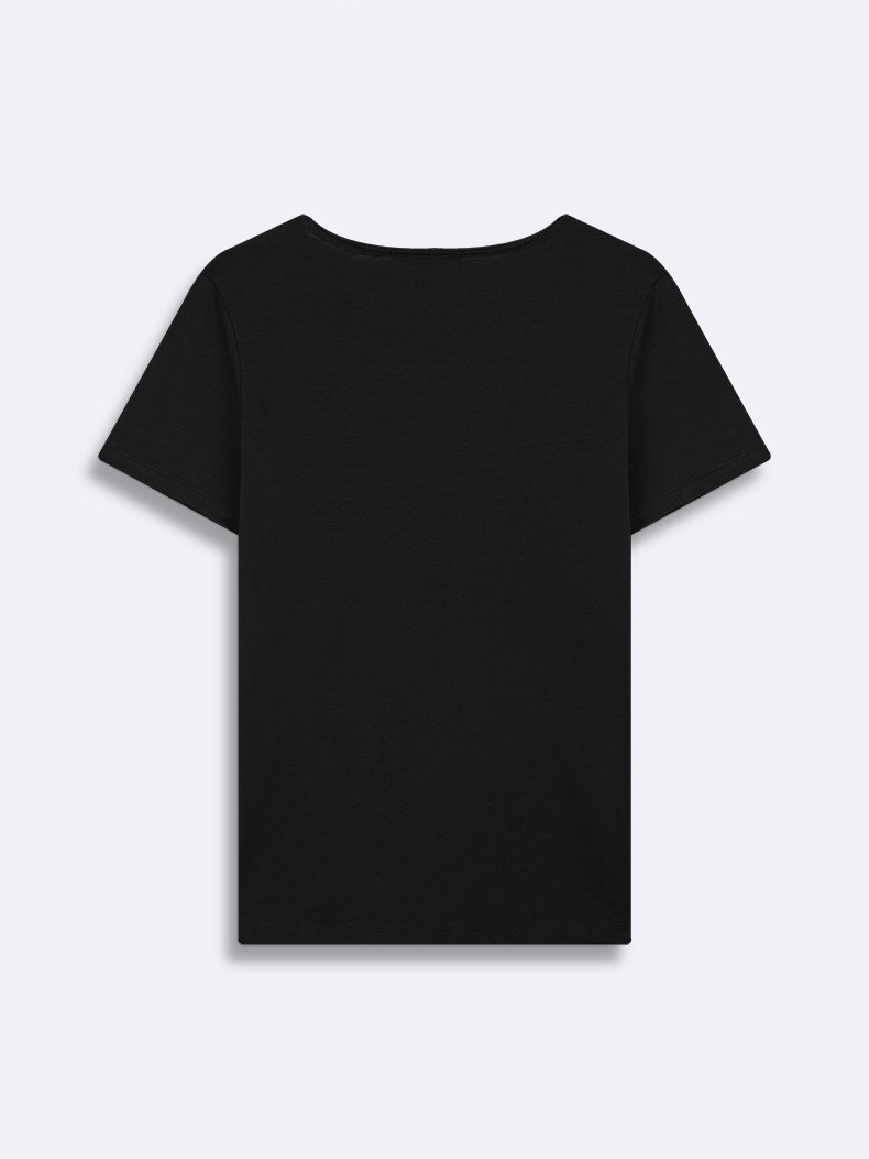 Black T-shirt