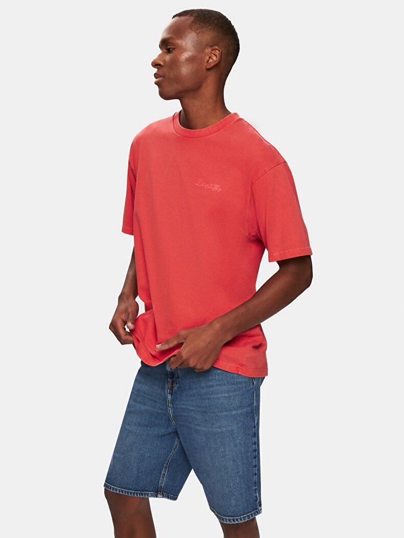 Pembe T-shırt