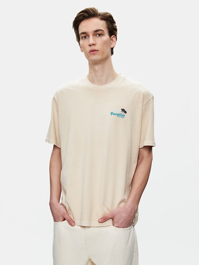 Beige T-shirt