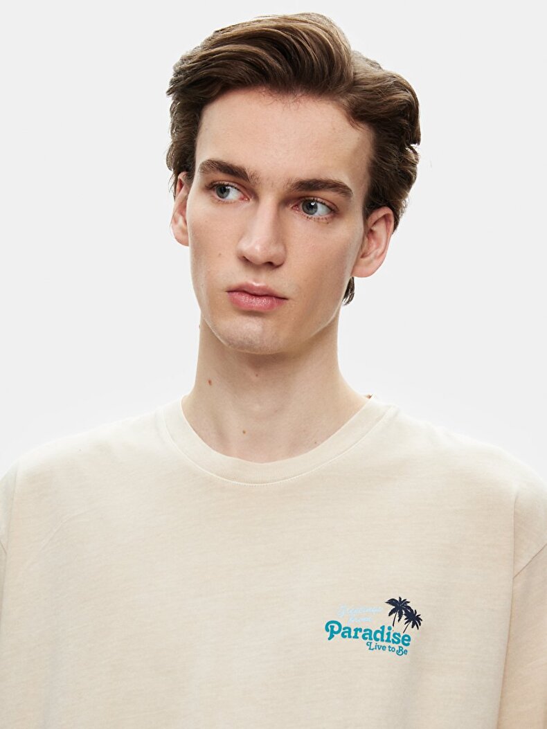 Beige T-shirt