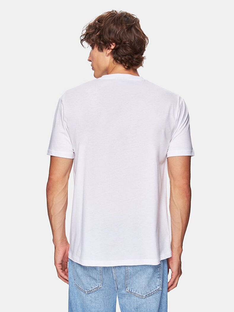 White T-shirt