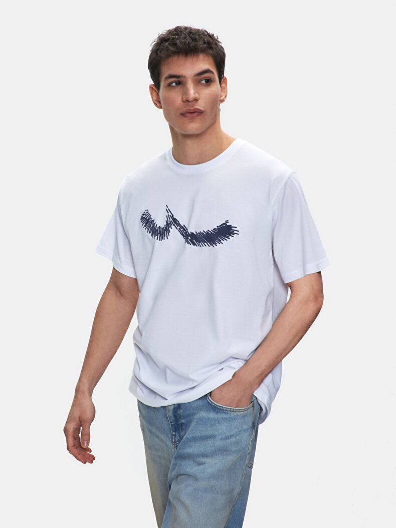 Beyaz T-shırt