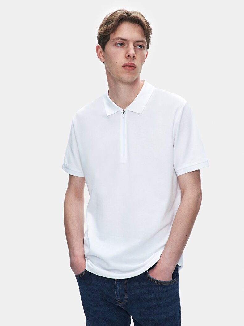 White T-shirt