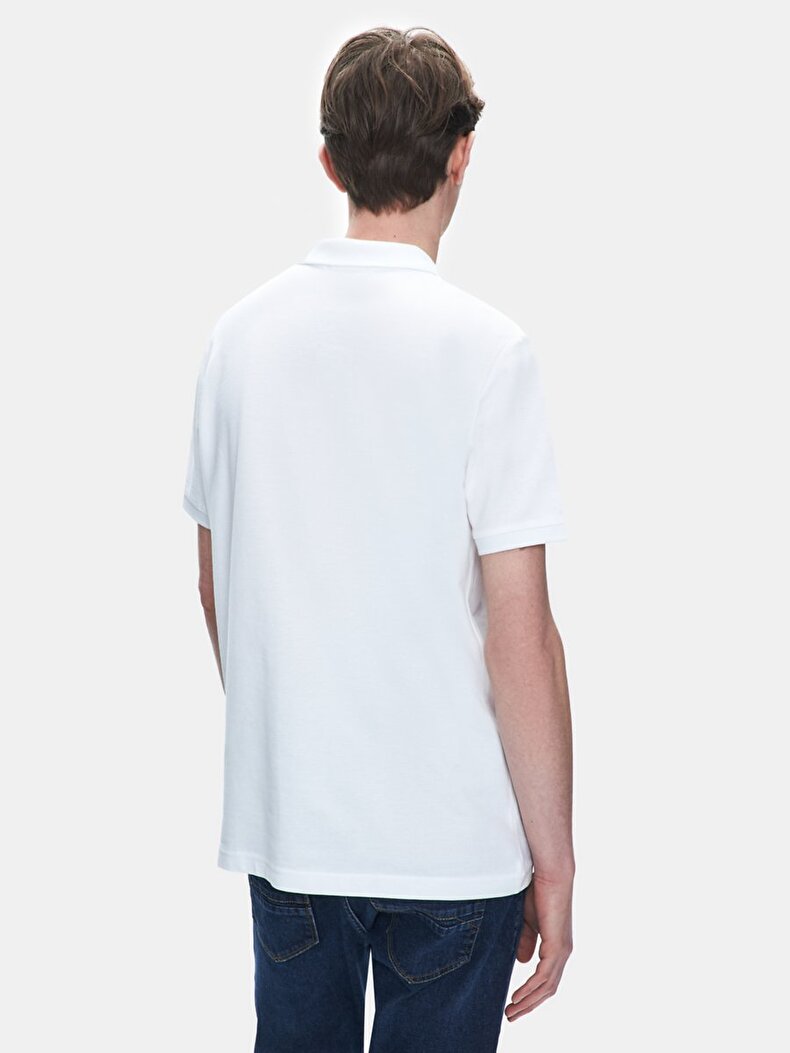 White T-shirt