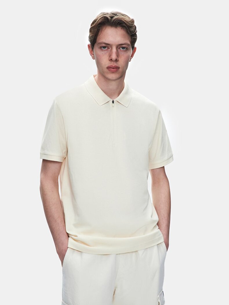 Beige T-shirt