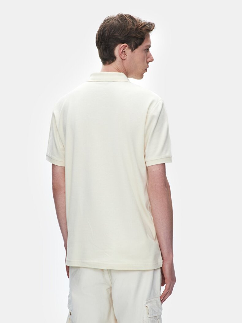 Beige T-shirt