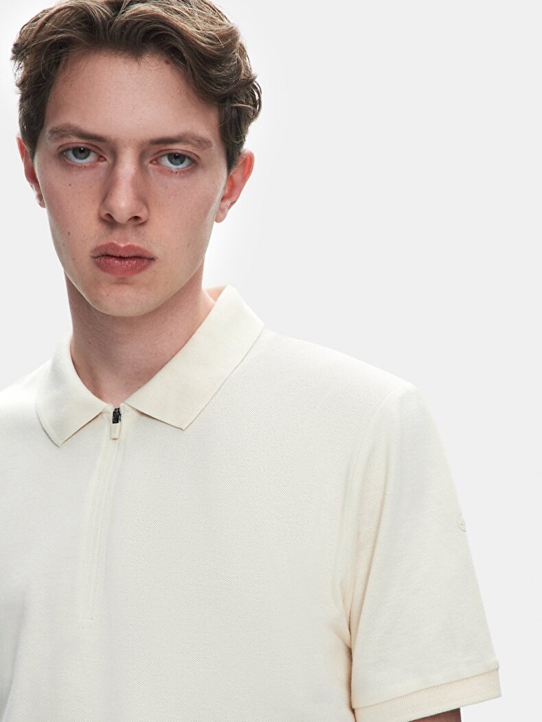 Beige T-shirt