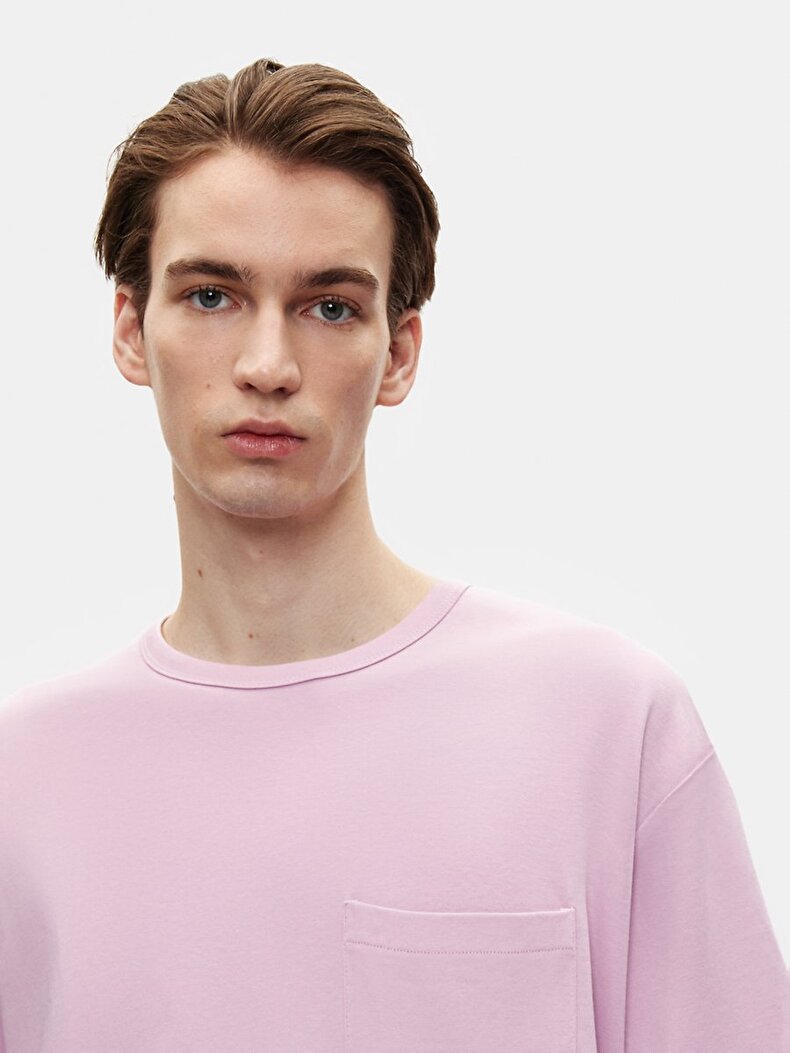 Pembe T-shırt