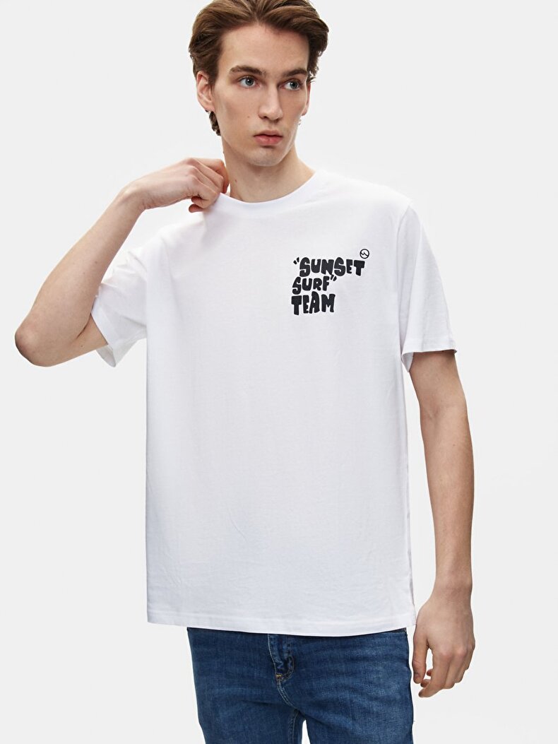 Beyaz T-shırt