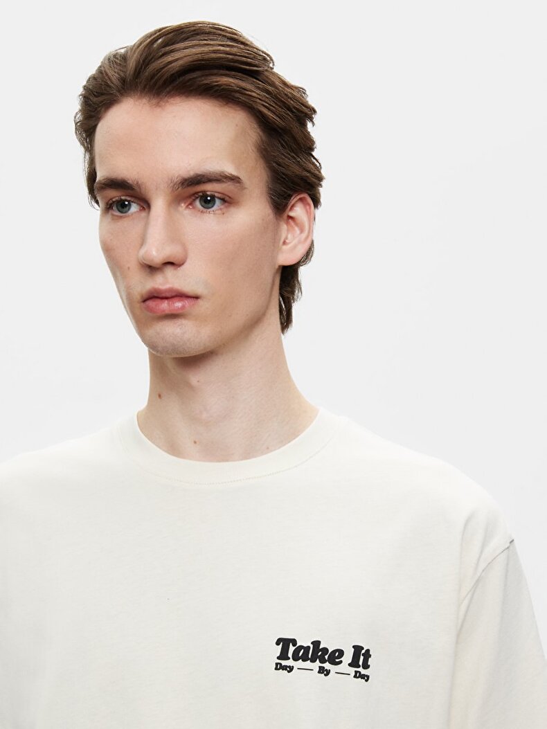 Beige T-shirt
