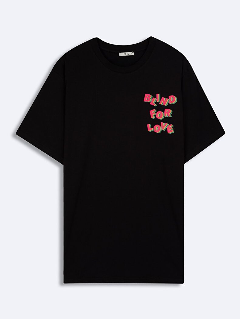 Black T-shirt