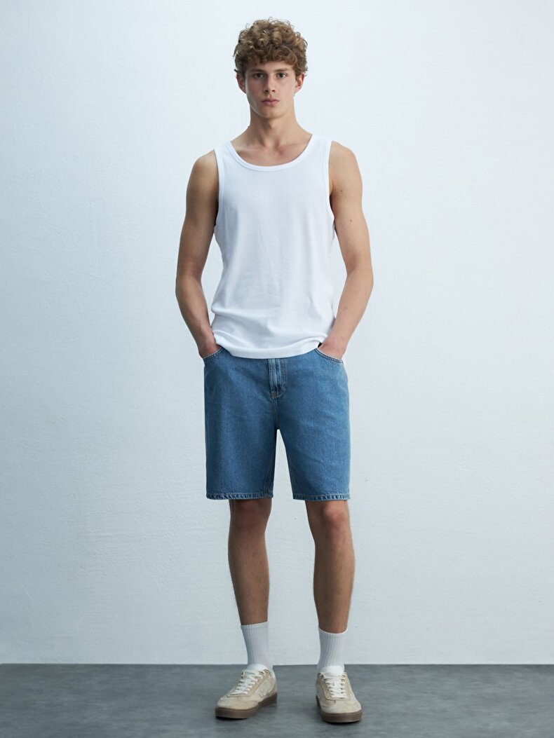White T-shirt