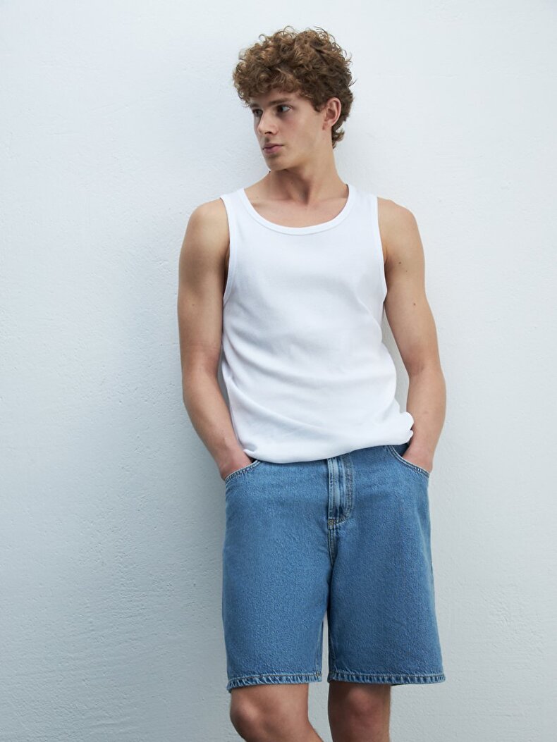 White T-shirt