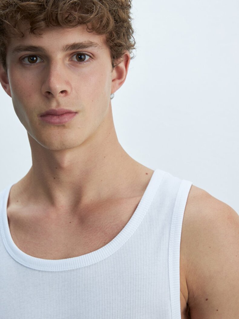 White T-shirt