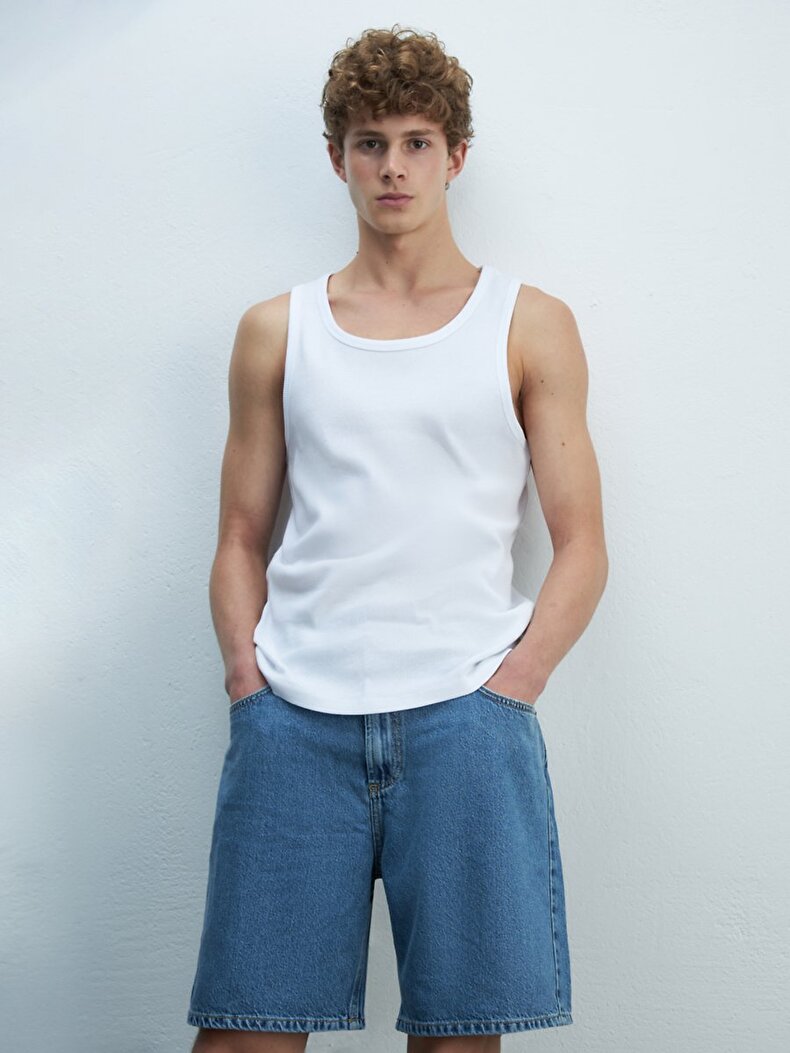White T-shirt