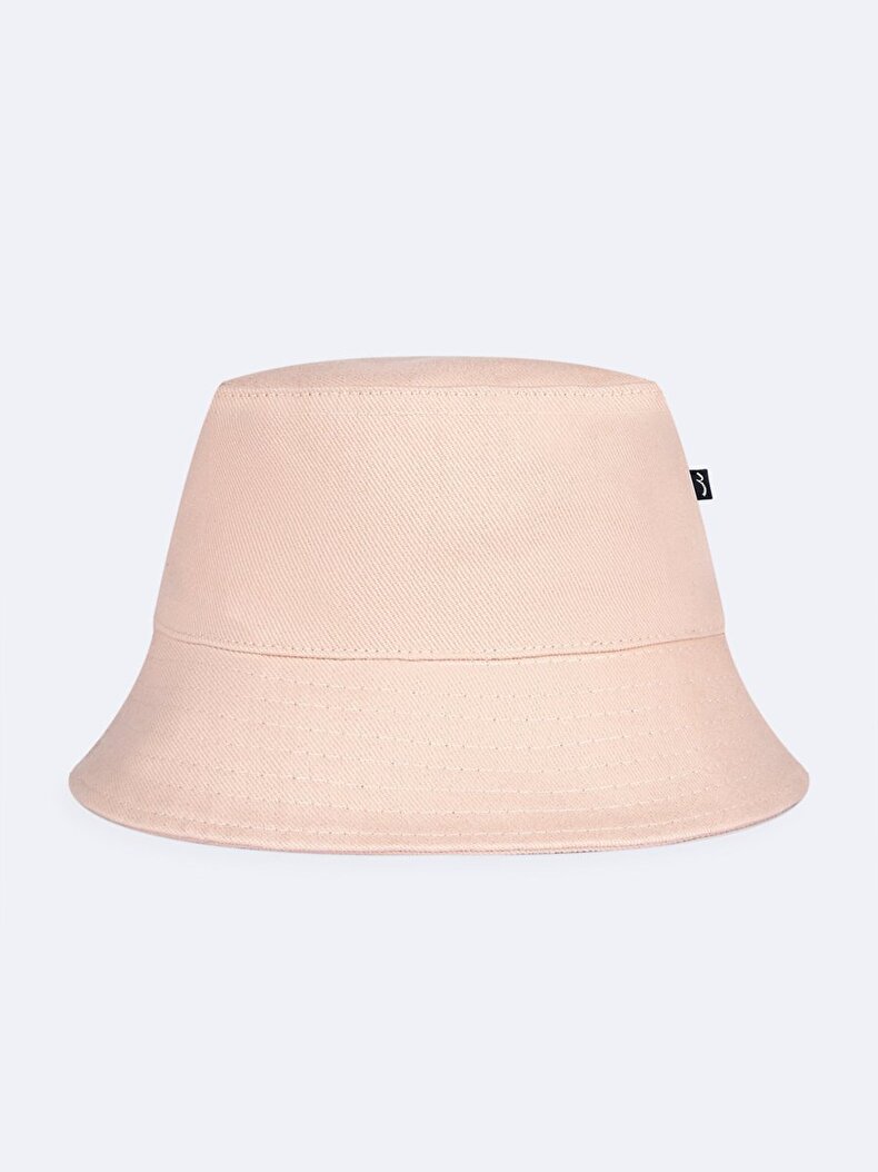 Pembe Şapka