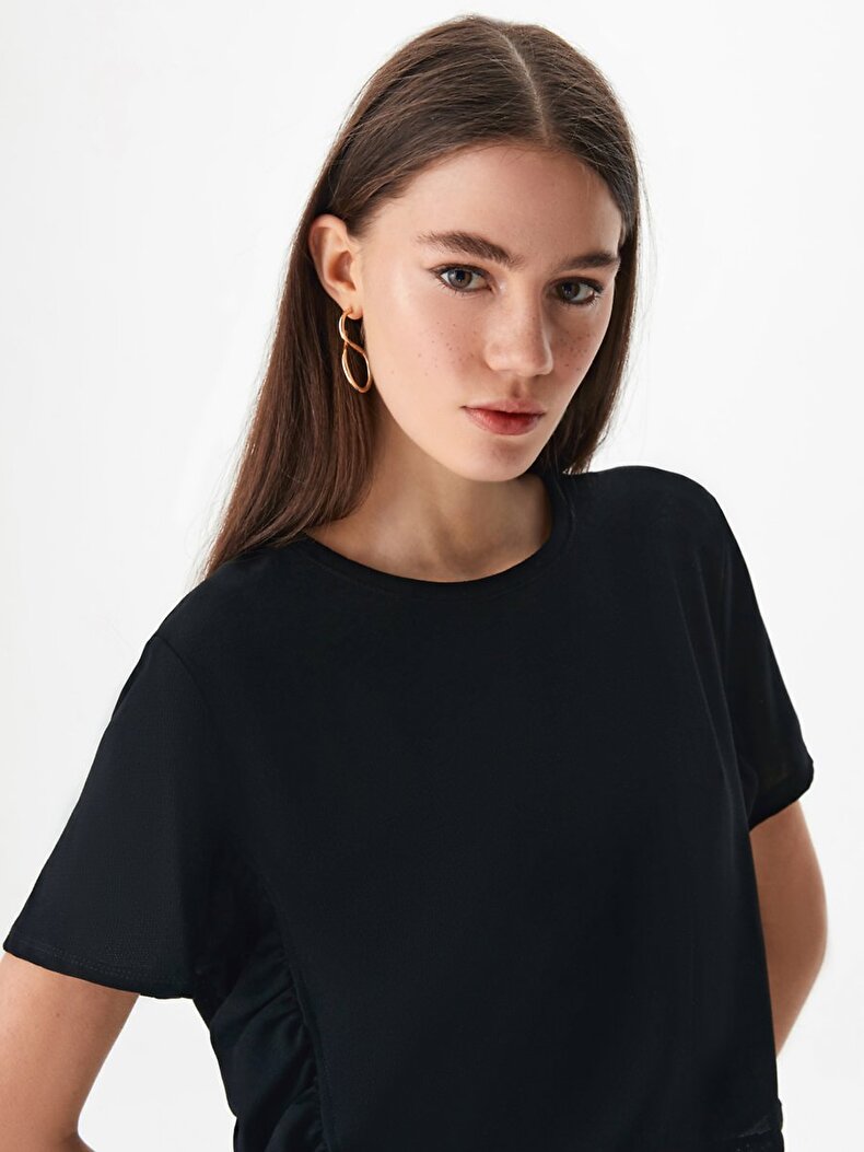 Round Collar Black T-shirt