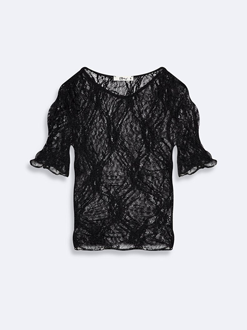 Black T-shirt