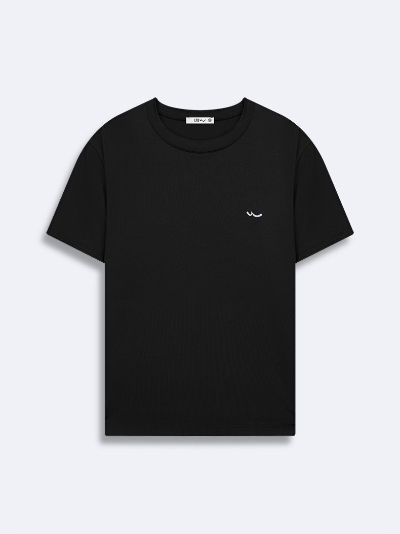 Black T-shirt
