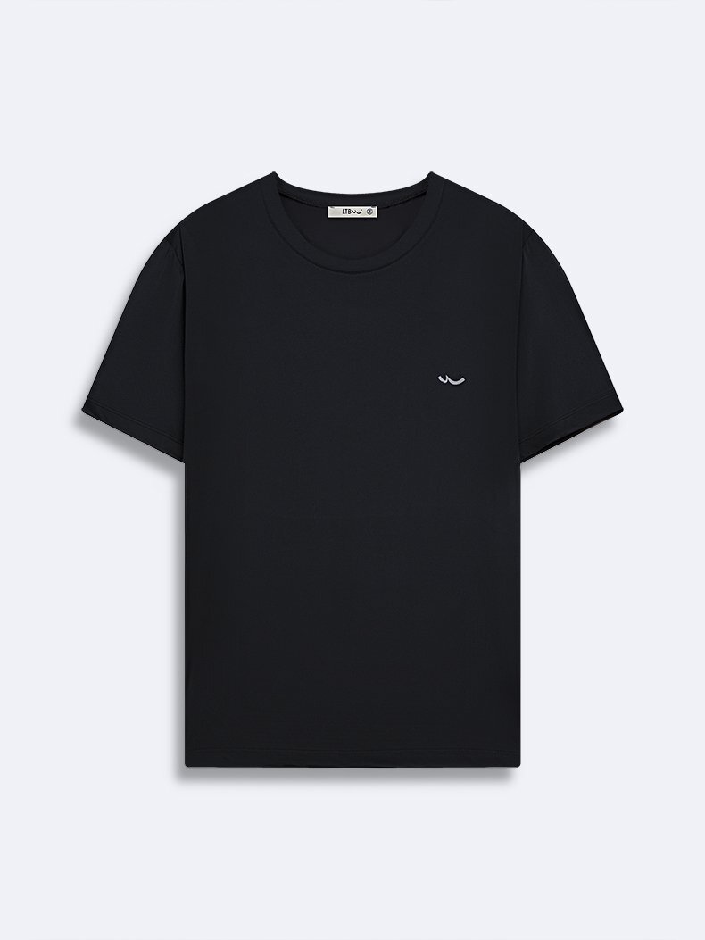 Black T-shirt