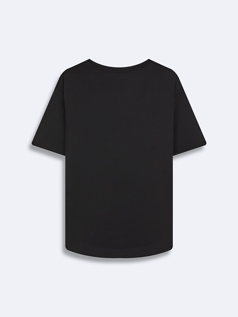 Black T-shirt
