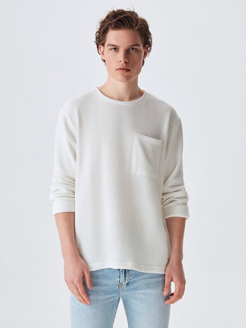 Textured With Pockets White Sweatshirt