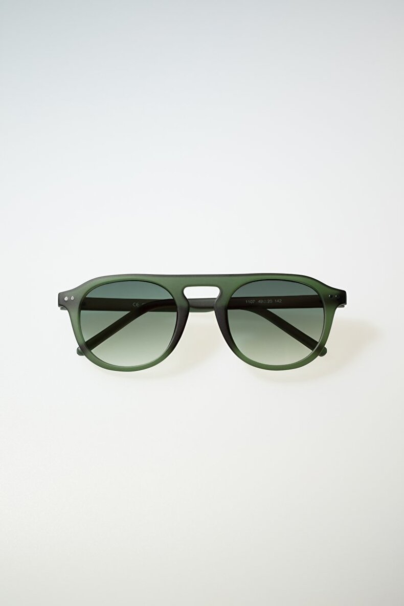 Green Glasses