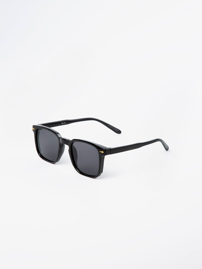Black Glasses
