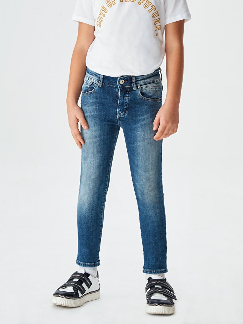 Rafiel B Broek