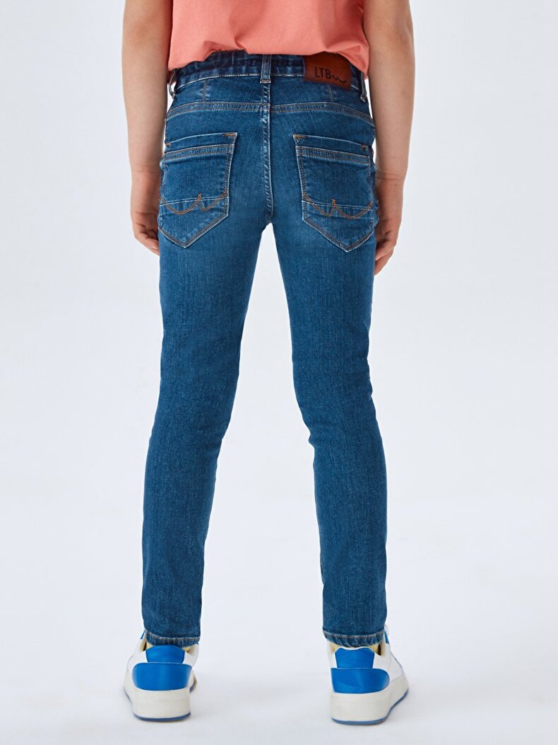 Rafiel B Broek
