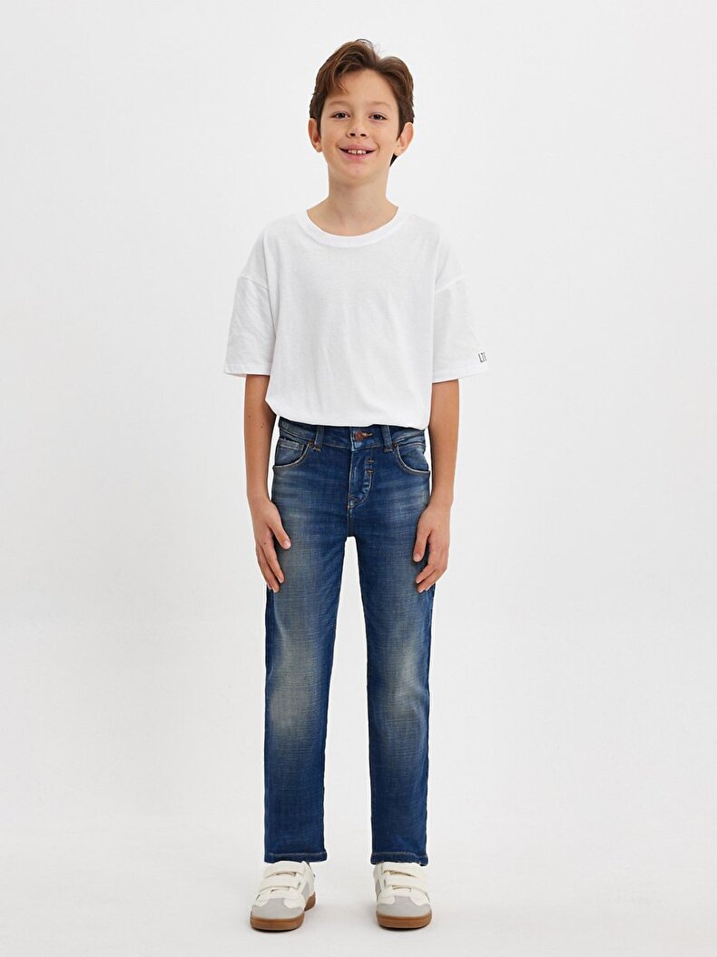 Rafiel B Hosen