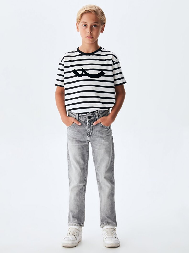 Rafiel B Hosen