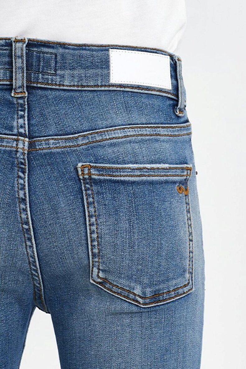 Rosie G Hosen