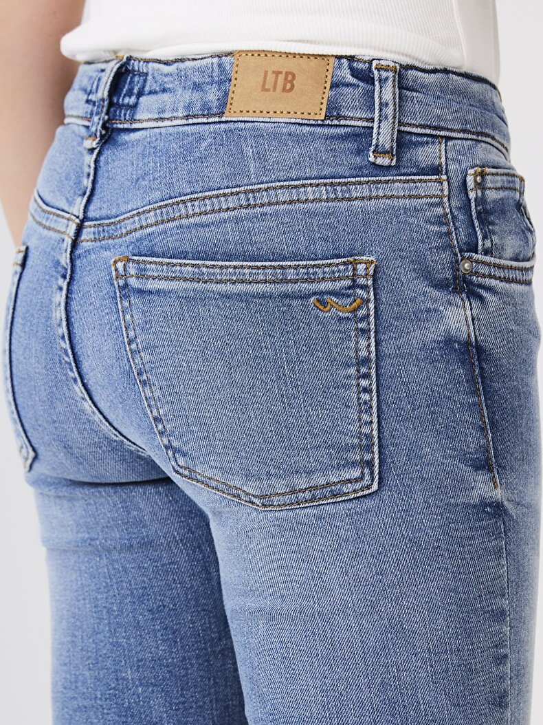 Rosie G Hosen